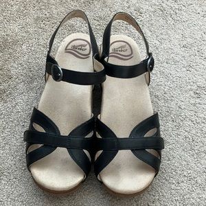 Dansko open toe strap buckle leather black wedge heel shoes size 6.5